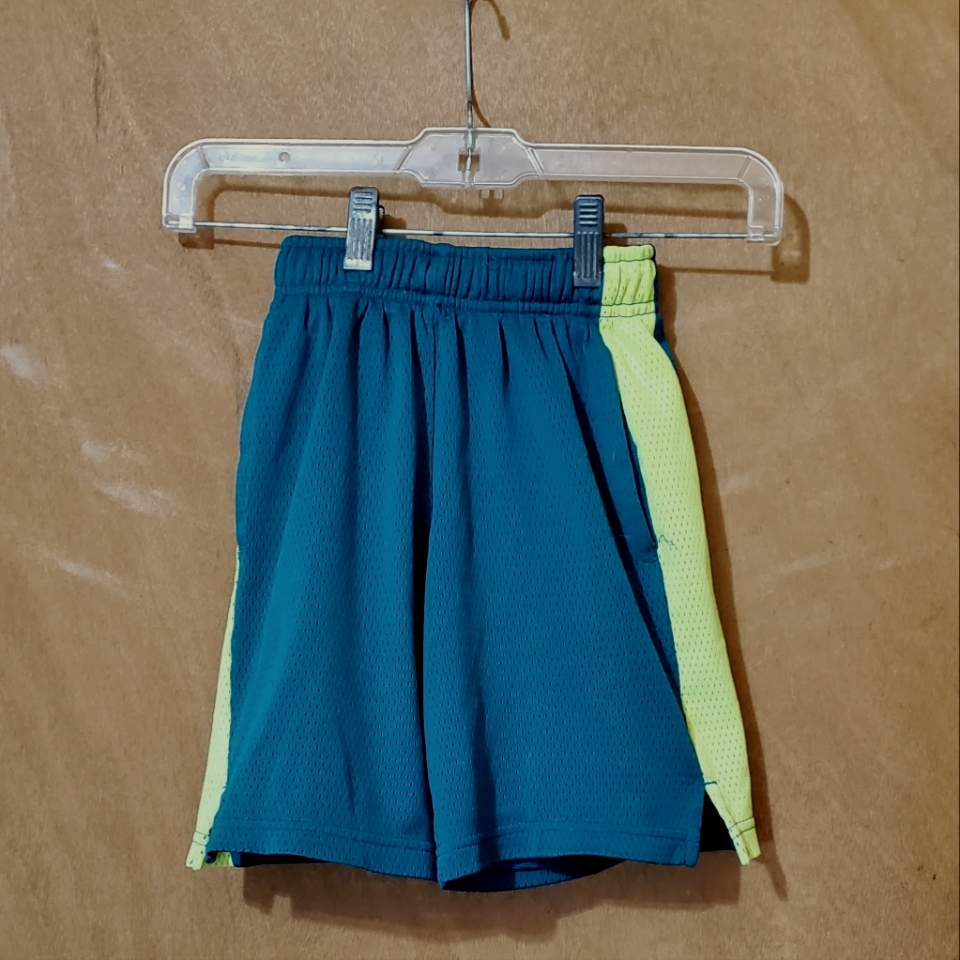 Mta Kids Sport Shorts Size Xs 4-5